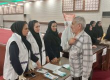 برپایی میز ارتباط مردمی در نماز جمعه شهر هشتگرد