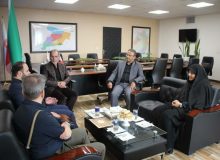 مدیرکل بهزیستی استان البرز با معاون دادستان کرج دیدار و گفتگو کرد