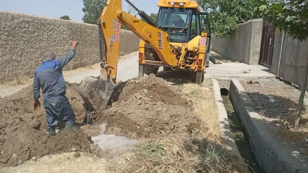 انشعاب آب غیرمجاز ۱۸۸ واحد مسکونی وباغ ویلا درماهدشت قطع شد