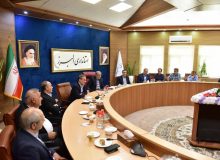خانواده های شهدا، ایثارگران و آزادگان، همچنان ایثارگرانه درصدد حفظ نظام و خدمت به مردم هستند