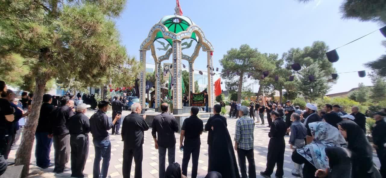 راهپیمایی جاماندگان اربعین حسینی در شهر گرمدره