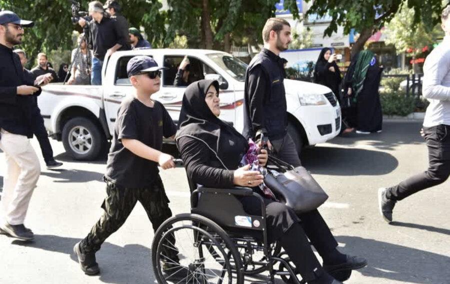 راهپیمایی ۱۰کیلومتری جاماندگان اربعین در کرج با برپایی ۷ موکب توسط بهزیستی برگزار شد