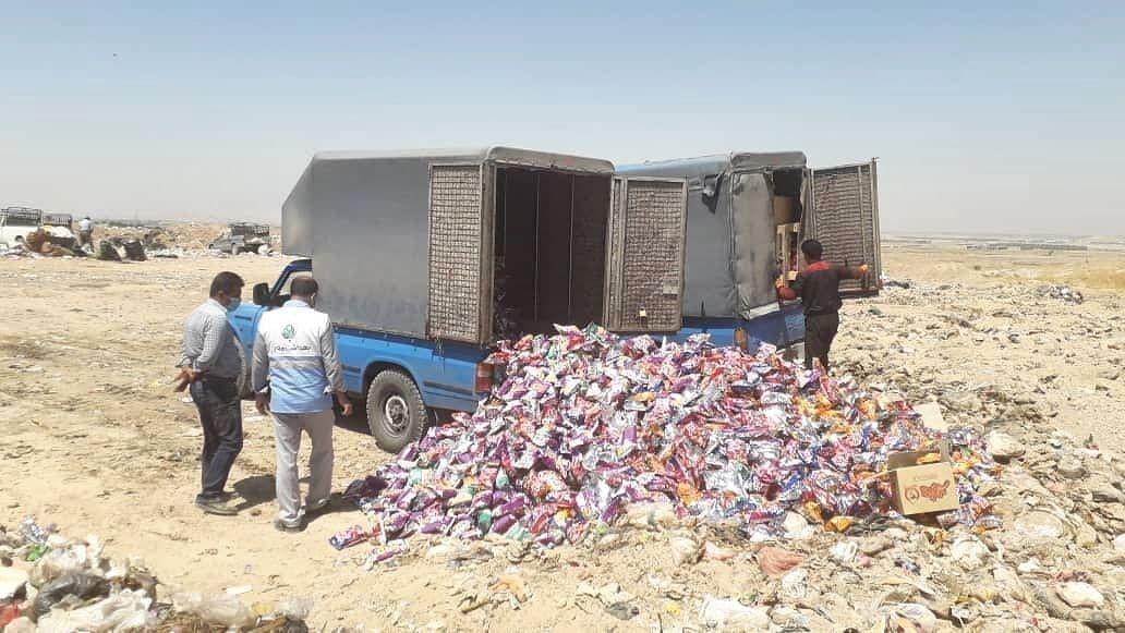 حدود ۳۷ تن فرآورده  خام دامی غیربهداشتی در البرز معدوم شد