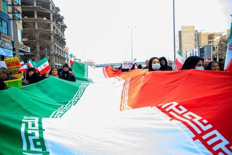 ایمنی راهپیمایی ۲۲ بهمن کرج با ۹۰ آتش نشان تأمین می‌شود