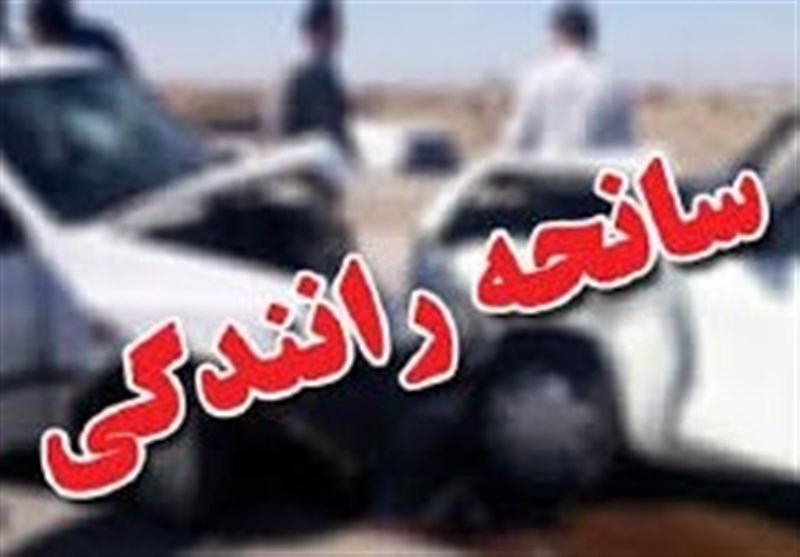 تصادف مرگبار پژو ۲۰۷ با تیر چراغ برق در کرج