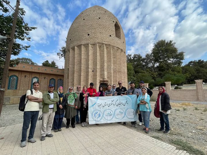 تور آموزشی آشنایی راهنمایان گردشگری از جاذبه های برغان و کردان برگزار شد