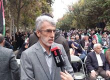 همدلی دانش آموزان البرزی با کودکان غزه در راهپیمایی ۱۳ آبان