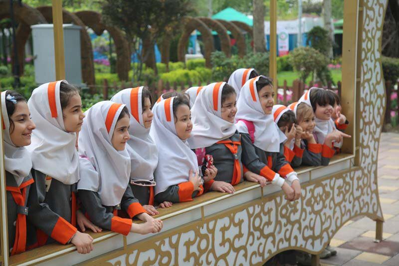 ۱۳ هزار دانش‌آموز البرزی از پارک‌ها و بوستان‌های شهرکرج بازدید کردند