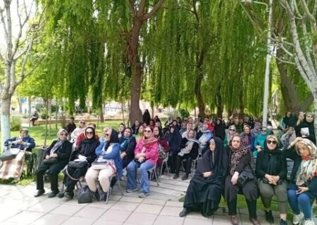 اجتماع شاد سالمندان در جشن‌های “دوشنبه‌های سالمندی”