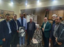 دیدار اعضای شورای شهر با خانواده شهید علی‌اصغر افضلی