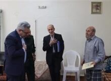 دیدار فرمانده بسیج با خانواده شهید نیکبخت