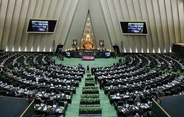 حذف ۲۰۰۰ قانون ناکارآمد در مجلس ظرف یک سال گذشته