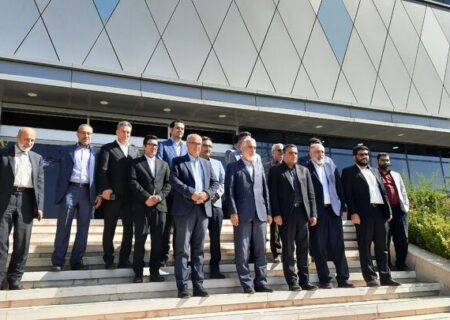 بازدید نمایندگان مجلس و معاونت غذا و دارو از شرکت بیوسان فارمد گروه دارویی برکت