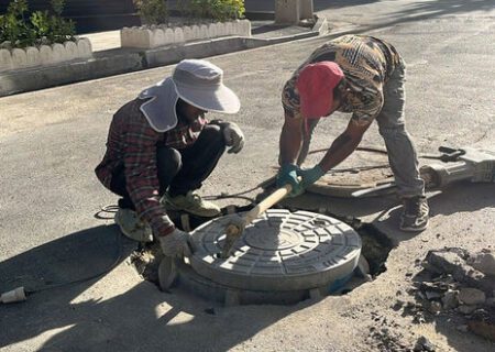 اجرای عملیات همسطح سازی دریچه های سطح شهر کرج