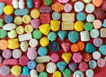 کشف ۴۰۰ قرص روان‌گردان و دستگیری ۲ سوداگر مرگ