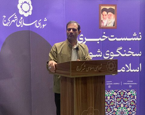 رسانهها فقط شنونده نباشند؛ نقدهای دقیق ارائه کنند