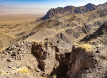 بزقلعه؛ سکوت هزارساله در بلندای گهور