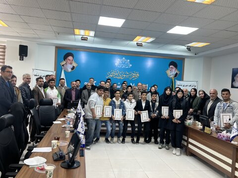 جمعی از قهرمانان و مدالآوران ورزشی شهرستان کرج تجلیل شدند