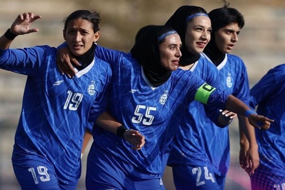 بانوان استقلال برای لیگ برتری شدن طوفان کردند