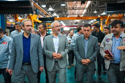 شهرداری کرج آستین همت بالا زد/ توافق با قطب صنعت تراکتورسازی کشور برای خرید ناوگان امدادی و خدماتی