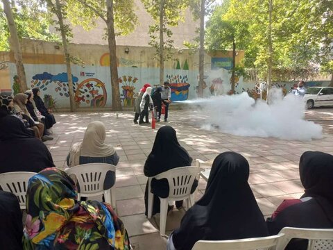روشهای ایمنی و مقابله با حوادث در ۱۱ باب از فرهنگسراهای کرج آموزش داده شد