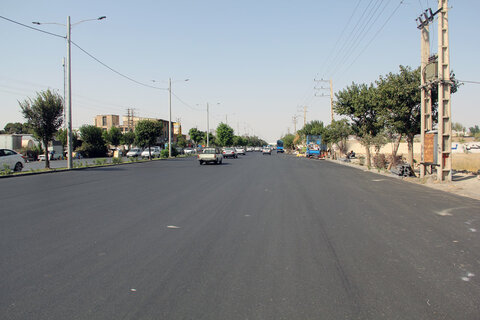 استمرار عملیات تراش و روکش مکانیزه آسفالت در مناطق دهگانه کرج