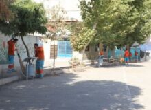 حضور عوامل خدمات شهری منطقه ۵ کرج در مدارس همزمان با بازگشایی